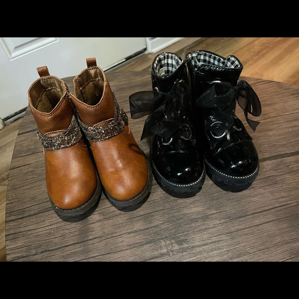 2 Pair of Toddler Boots Size 8